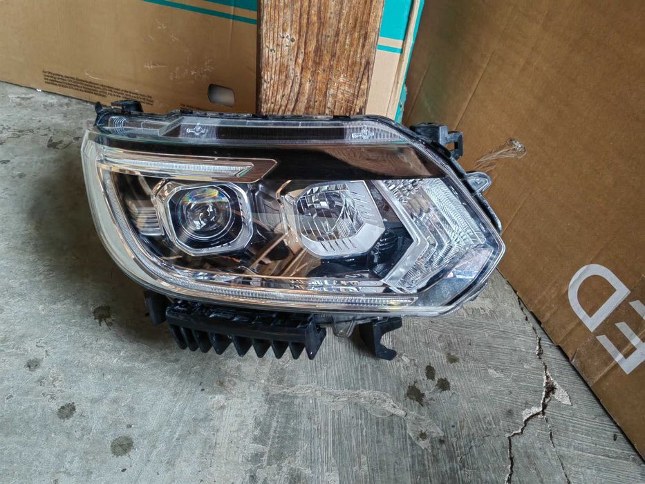 Фар Renault Alaskan FULL LED Десен Оригинален