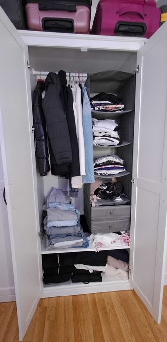 Sifoniere IKEA Pax Bergsbo cu usi oglinda AULI-pret super avantajos