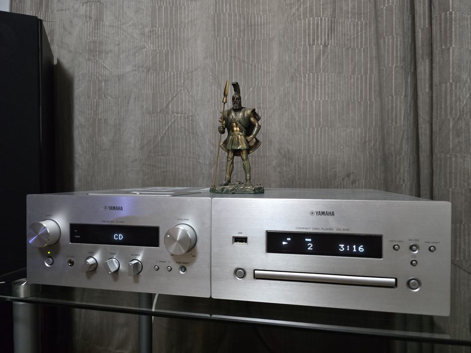 Linie Yamaha MCR-840 + CD Player Yamaha CD-640 – sunet Hi-Fi!!!