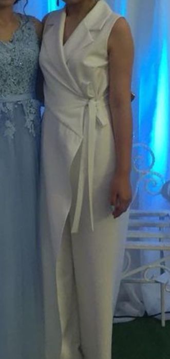 Белый кастюм сатылады