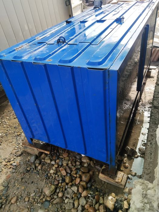 Аквариум бор тирик балик сотгани