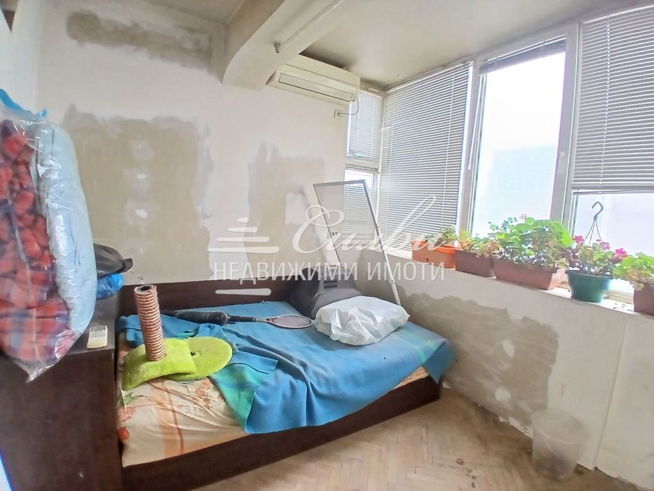 Продава се Двустаен апартамент в Шумен, Добруджански - 64 кв.м за 1315 €/кв.м - Снимка #4