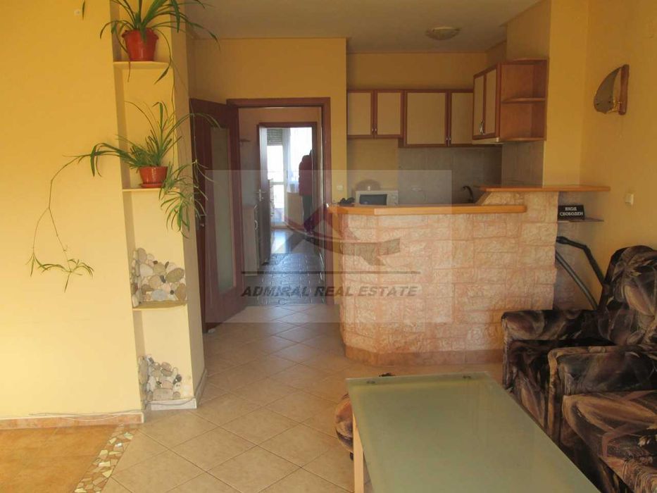 Дава се под наем Двустаен апартамент в Варна, Левски - 70 кв.м за 350 € - Снимка #1