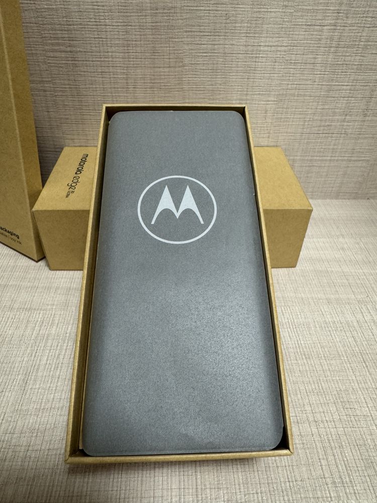 Motorola Edge 30 Ultra *Чисто нов*