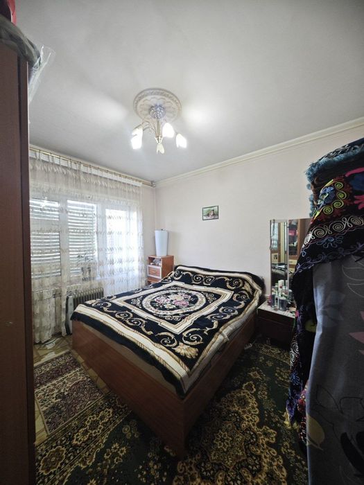 Срочно Микрайонда 2 этаж 2 хонали уй сотилади