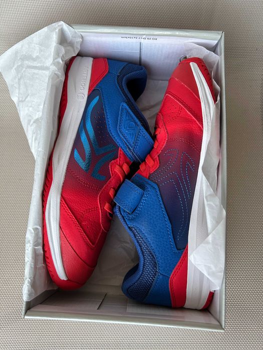 нови спортни обувки за момче 39 номер от Декатлон