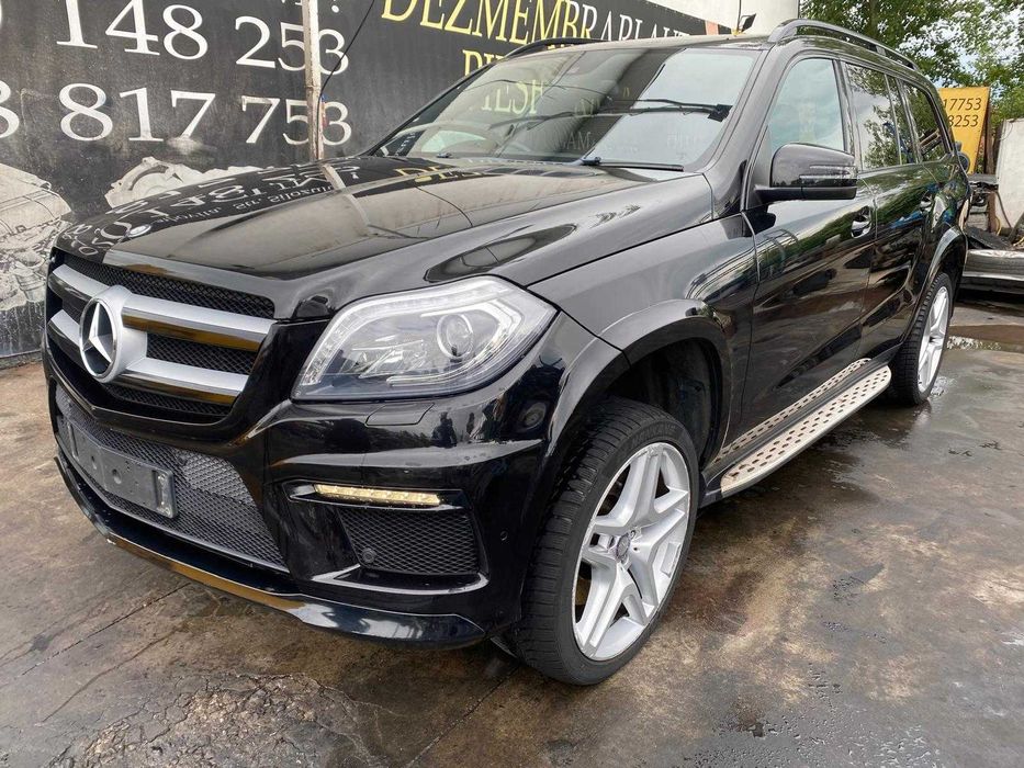 Dezmembrez mercedes GL x166 w166 pachet AMG/far ILS/capota GL/bara GL/