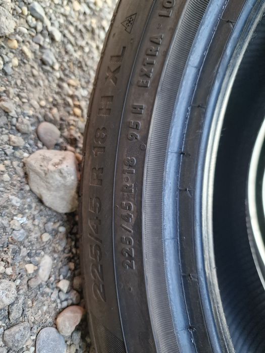 Anvelope 225/45R18 marca Continental, M +S, 7 mm