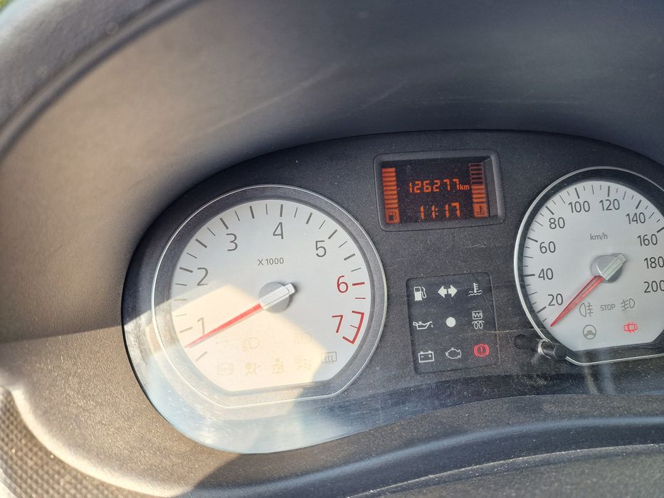 Vand dacia logan benzina