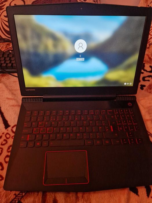 Laptop Gaming Lenovo Y520 + Razer Huntsman Mini tastatură!