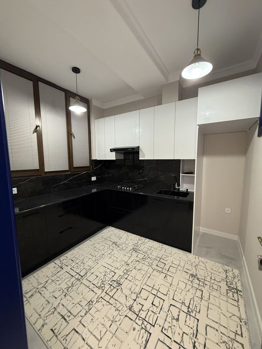 Samkochda 3 xona kvartira sotiladi