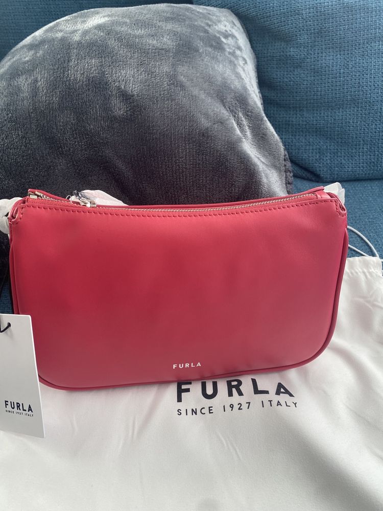 FURLA MOON Shoulder Bag S Papavero.Нов модел и 100% оригинал.