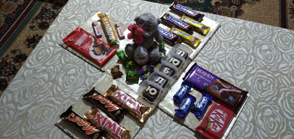 Шоколадные боксы на заказ разных размеров