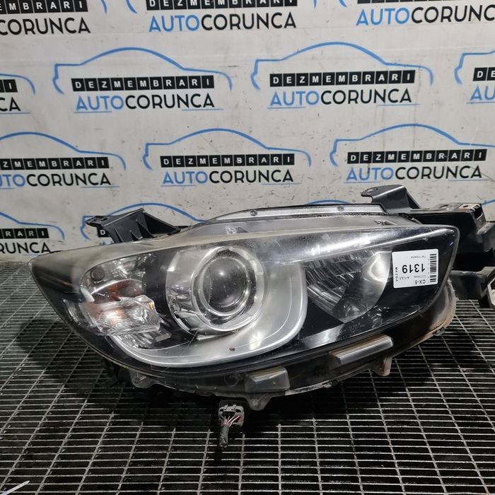 Far Dreapta Mazda CX - 5 2012 - 2015 SUV 4 Usi (1319) Xenon