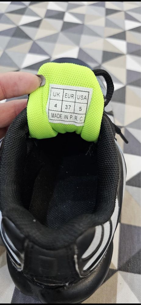 Продавам TN номер 37