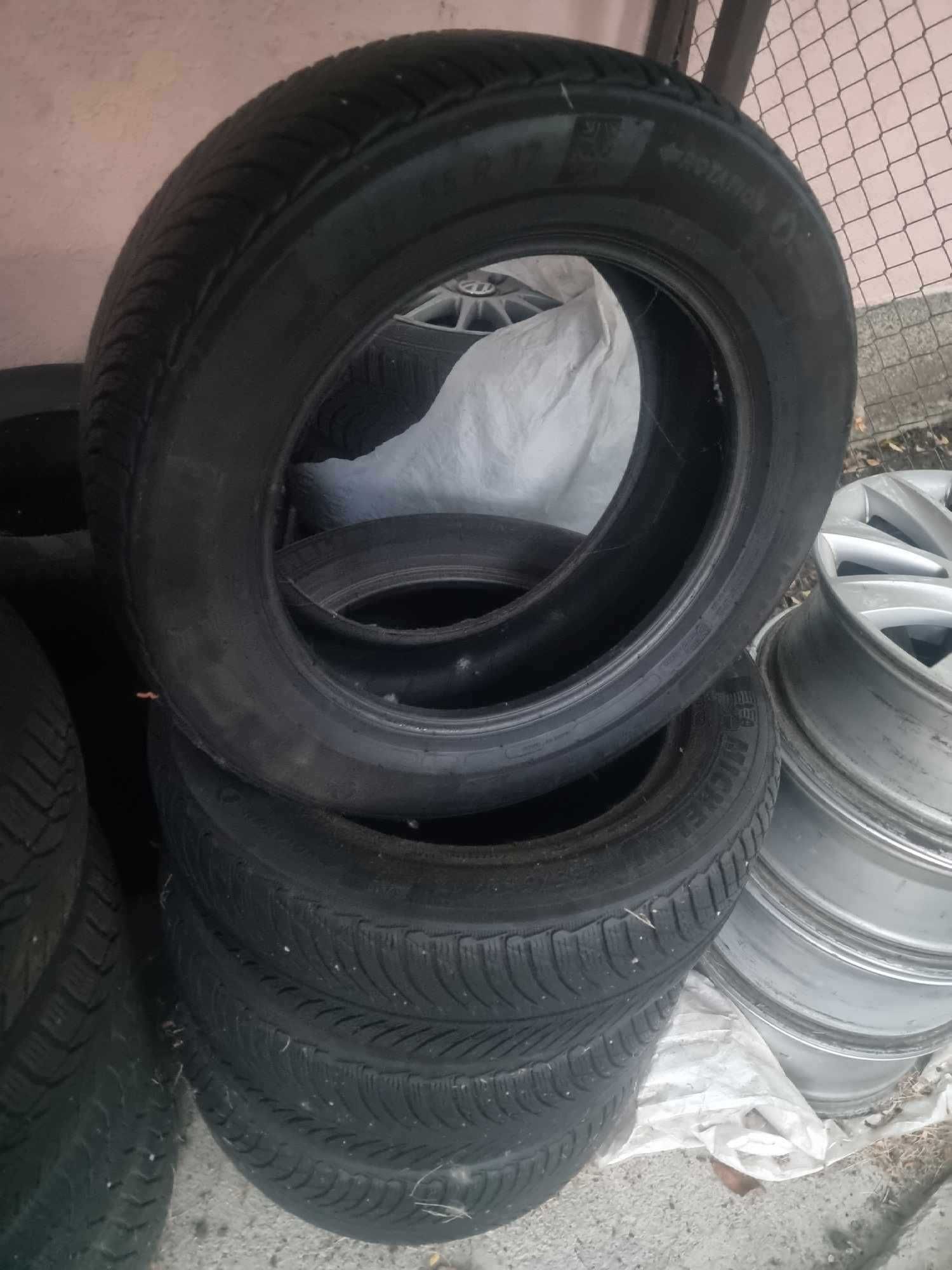 Продавам зимни гуми Michelin Pilot APLIN 5 235/55/17