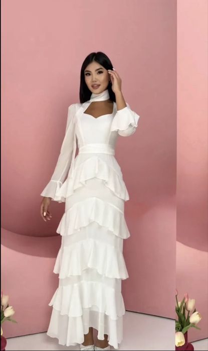 Продам красивое НОВОЕ платье