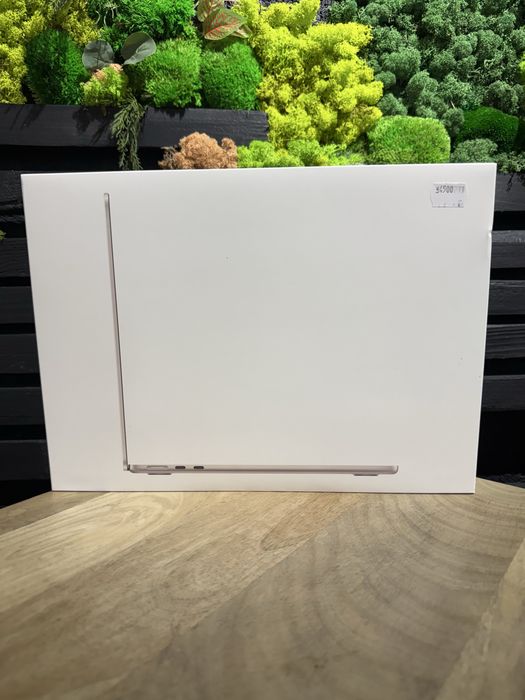 Macbook Air 13 inch M4 256gb/16gb ram Starlight Nou Sigilat/Fact+Garan