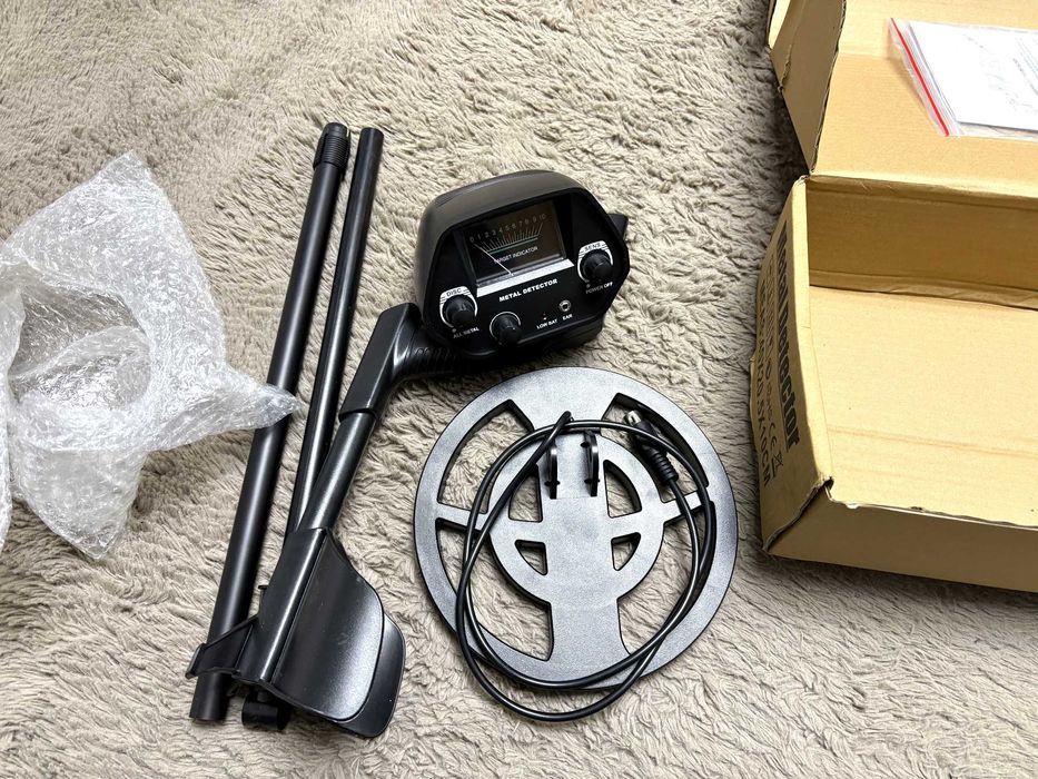 Detector de metale nou.