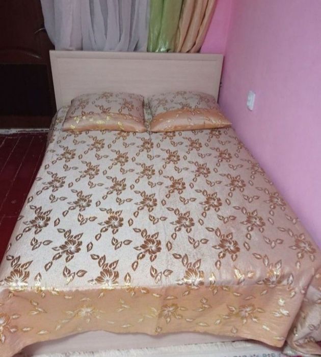 Продам двух спальная кровать