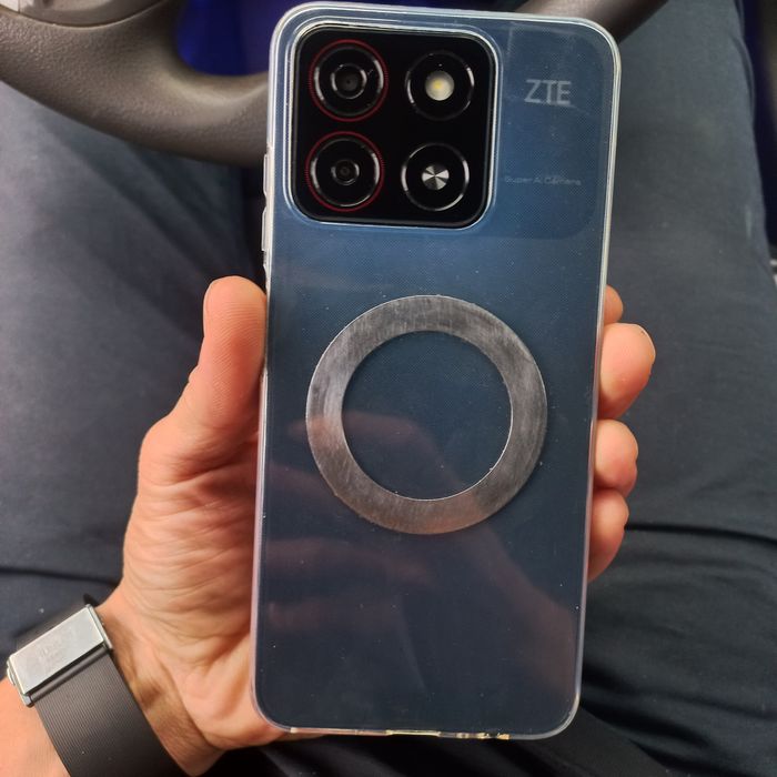 Android ZTE продам новый