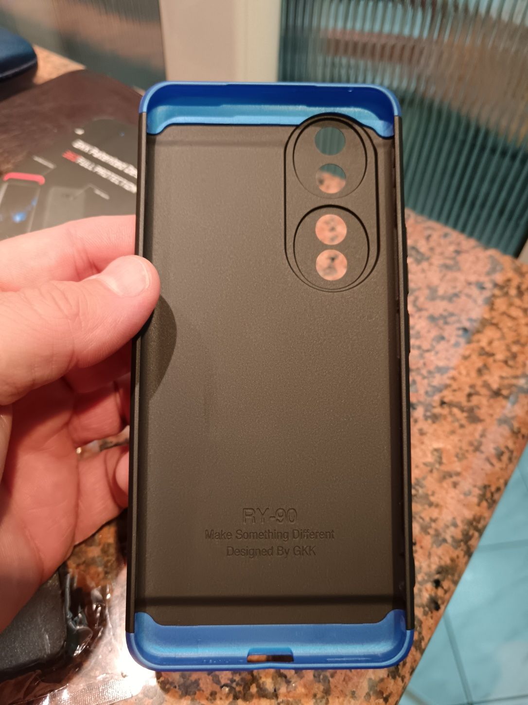 Продавам кейс(гръб) за телефон Honor 90 5G