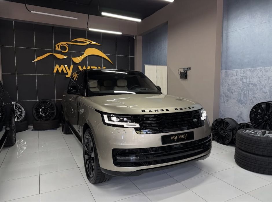 Range Rover P530 4.4 Long