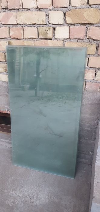 Стекло продаётся