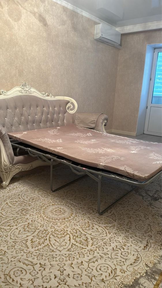 Диван в отличном состоянии