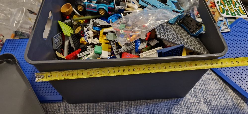 Vand lego doua cutii pline