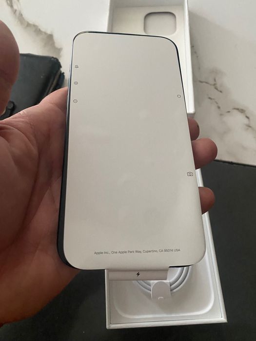 iPhone 16 pro max чисто нов