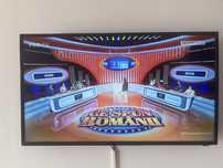 Vand Tv Vortex 101 cm Led