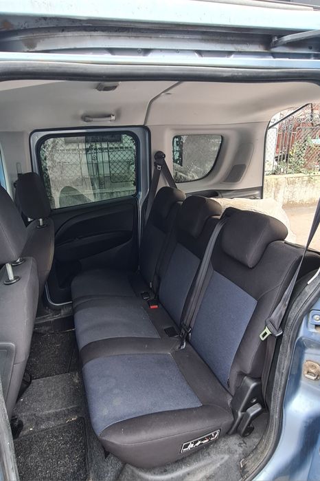 Opel Combo 1.6 diesel, 5 locuri AC