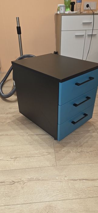 Шкаф красив и много здрав