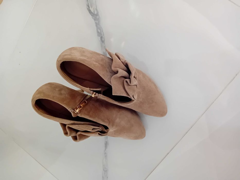 Botine piele intoarsa Zara