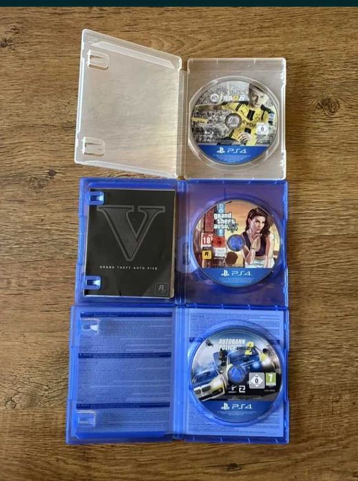 Ps4 slim 1tb + 3 игри