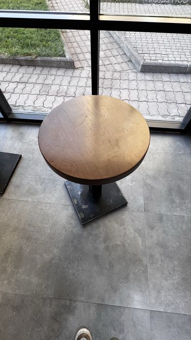 Столя стулья витрина мебель