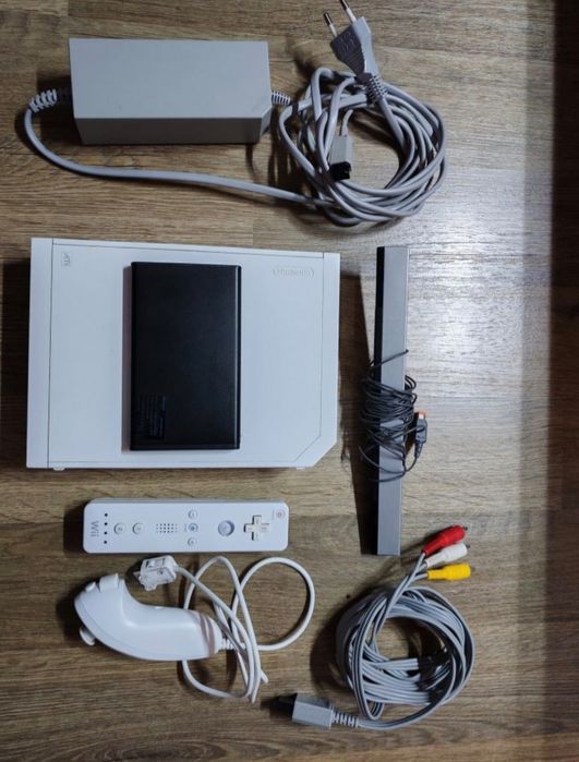 Wii modat și hdd cu 190 jocuri