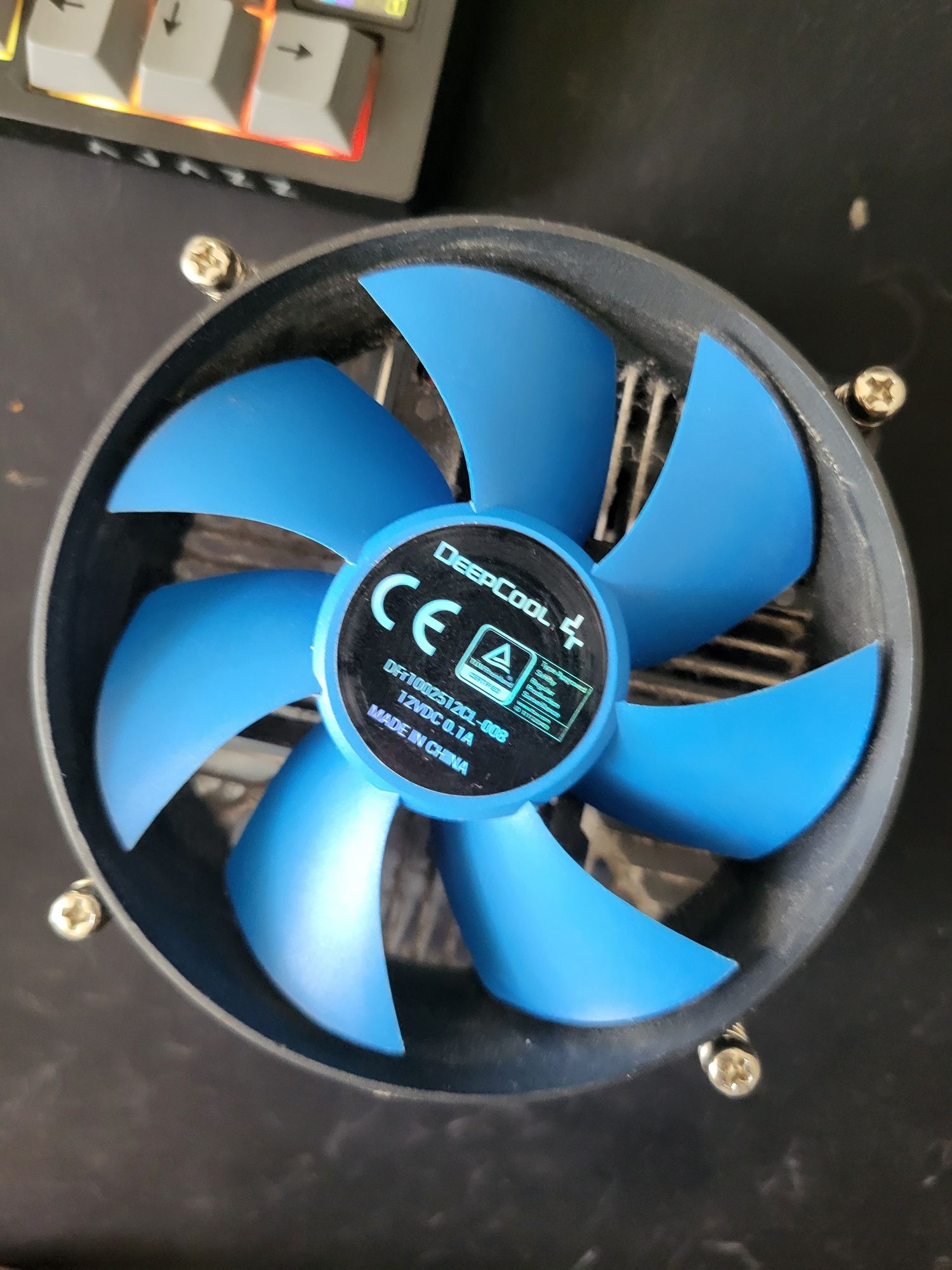 Продам кулер deepcool