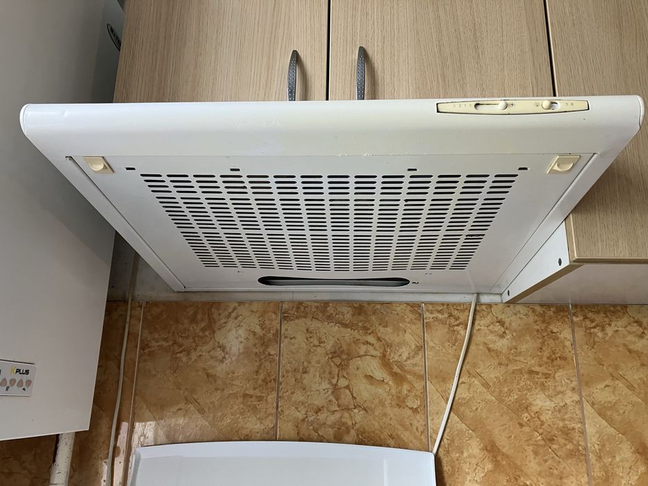 Vand mobilier bucatarie in stare buna