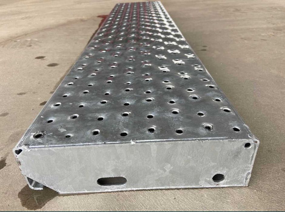 Treapta metalica zincata 1200 x 250 din tabla ambutisata si zincata