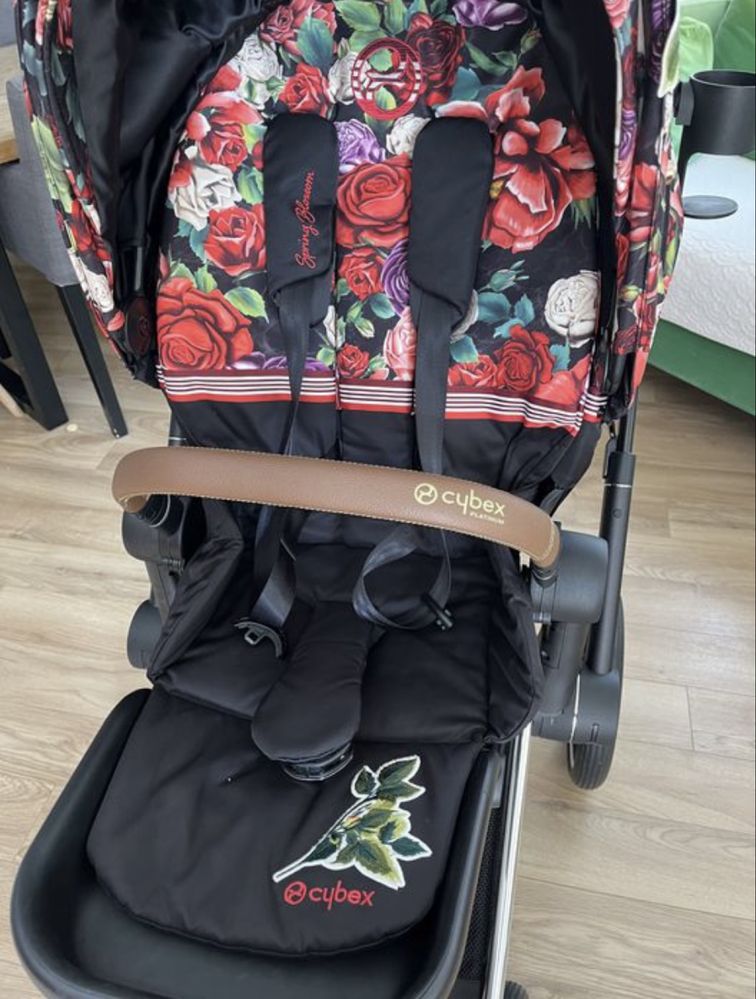 Количка на cybex