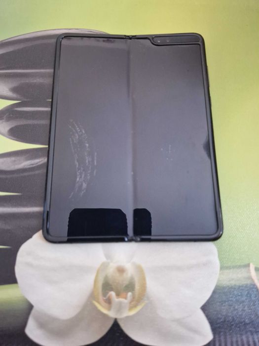 Defect Samsung Fold SM-F900U1 ( pentru piese )