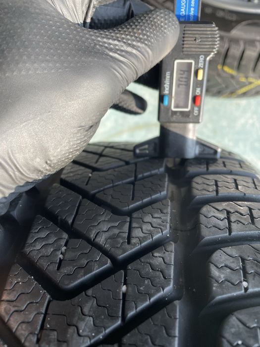 Jante aliaj R18 Speedline originale AUDI 245/40/18 Pirelli iarna