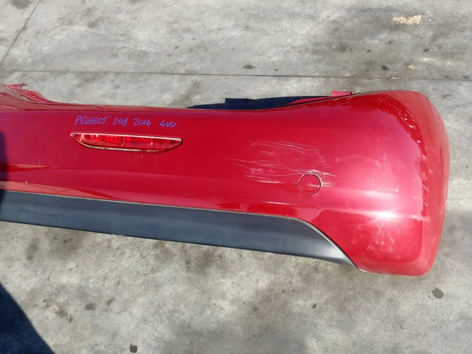 bara spate peugeot 208 2014 model 4 usi 9673271377