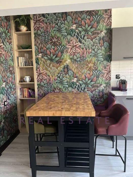 Дава се под наем Двустаен апартамент в Варна, Общината - 65 кв.м за 612 € - Снимка #2