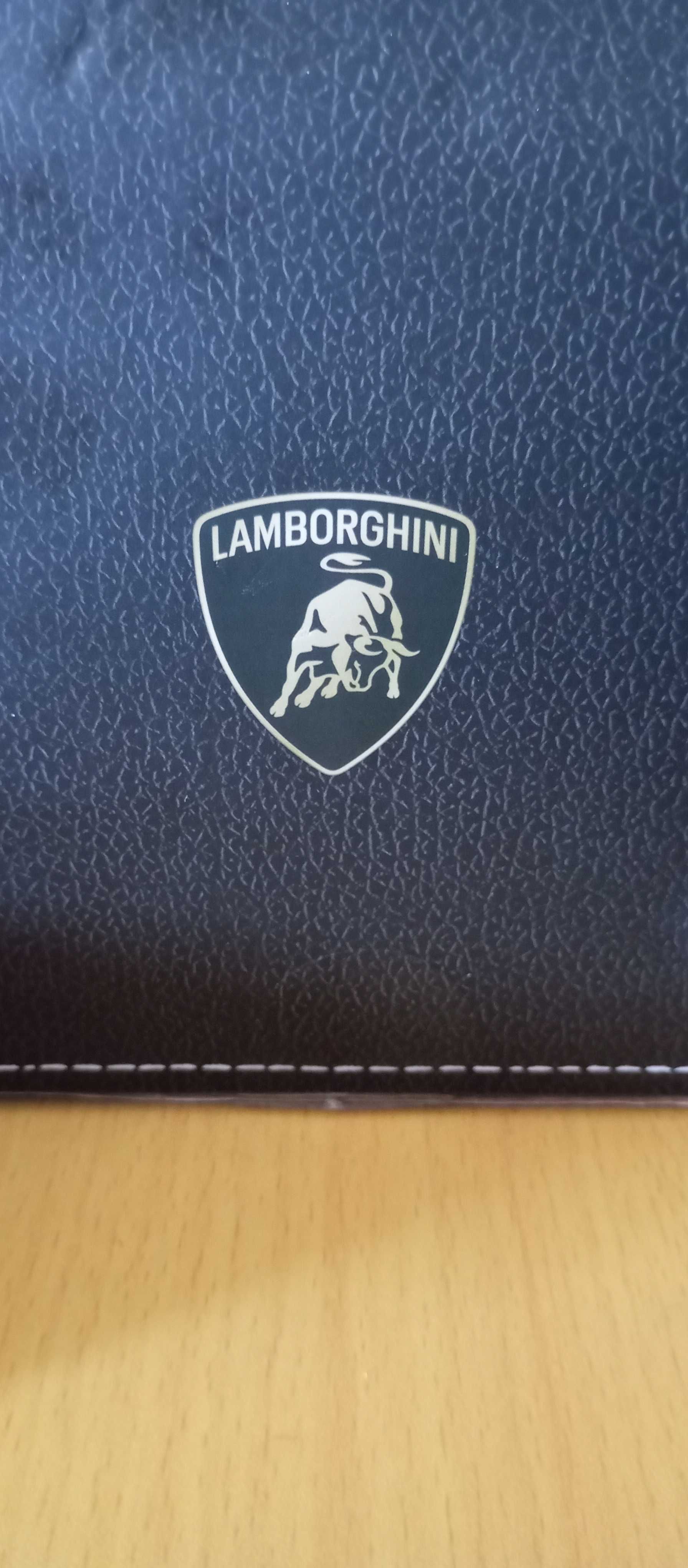 Продавам Lamborghini Countach играчка