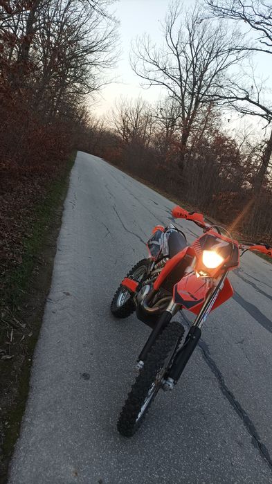 Ktm exc 525.           .