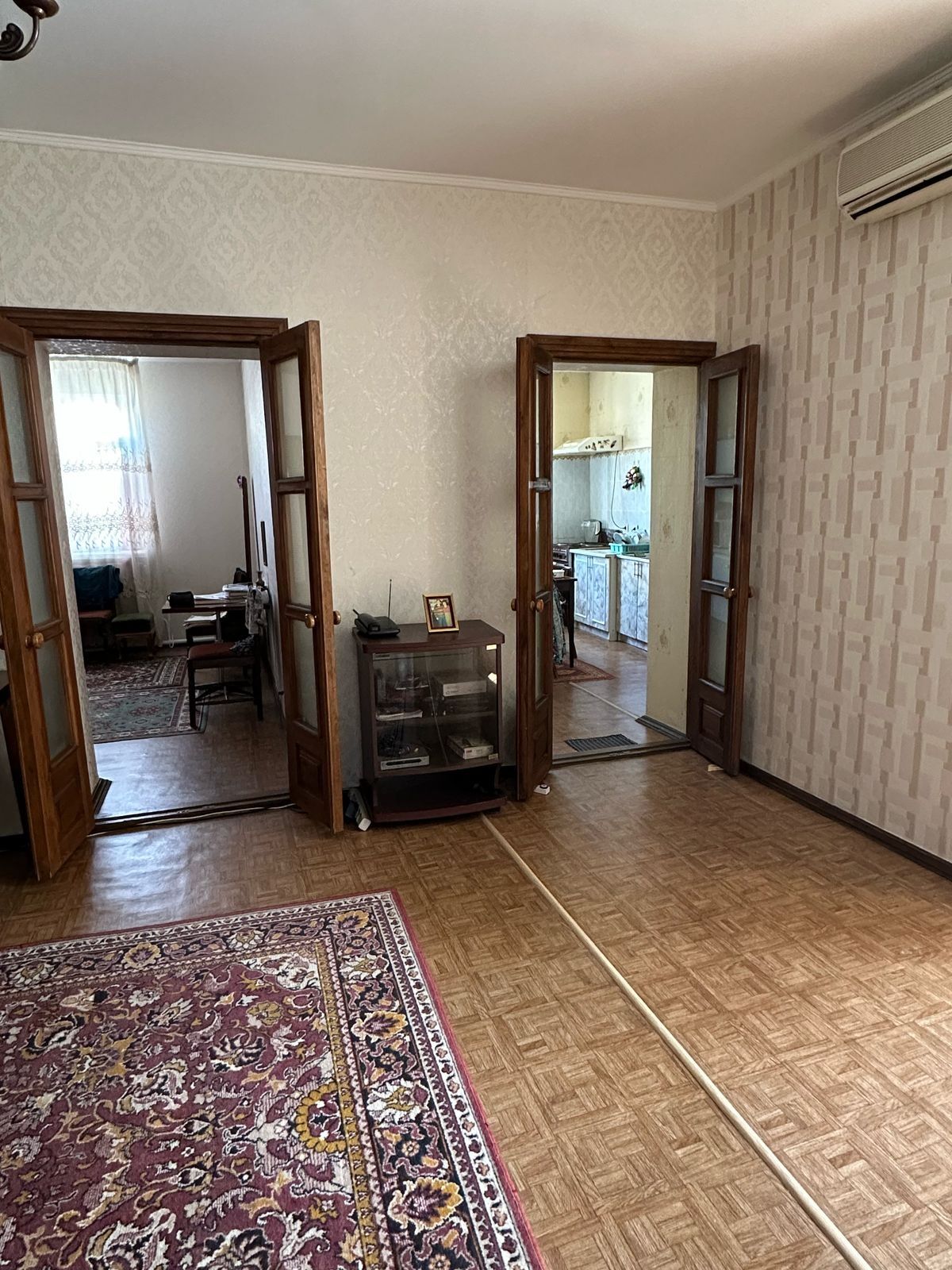 Продаётся коттедж в центре города