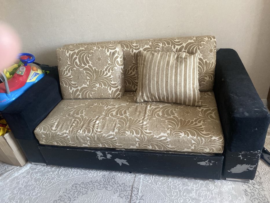 Диван за символическую сумму